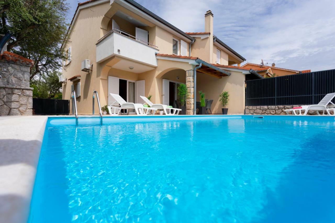 Pianka Villa