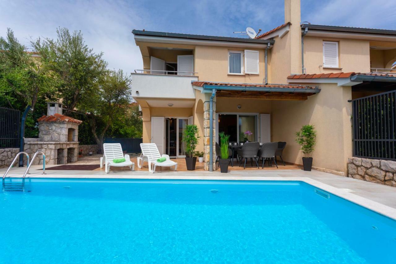 Pianka Villa *